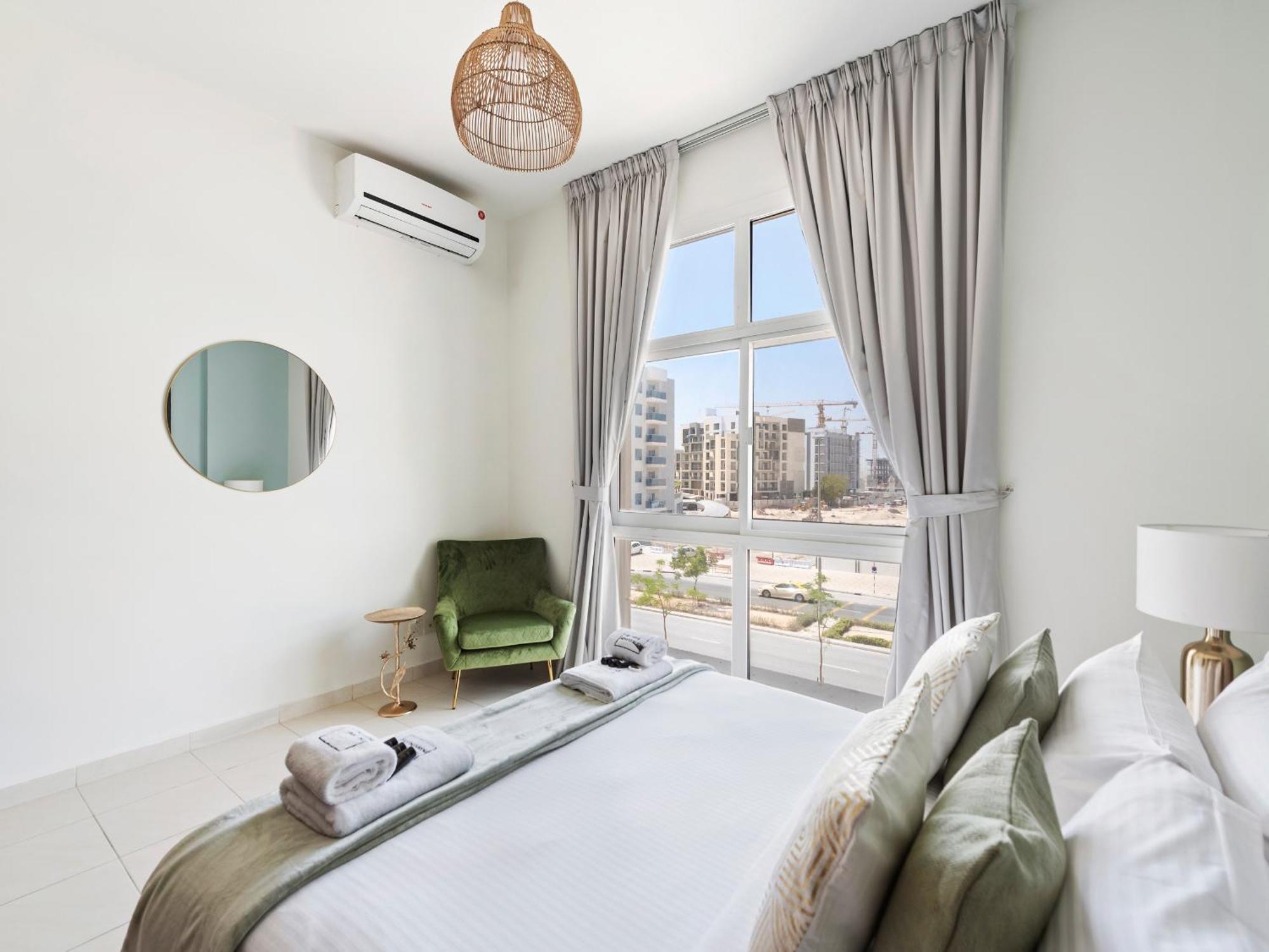 Apartment Fresh & Stylish 2br In La Fontana Dubai