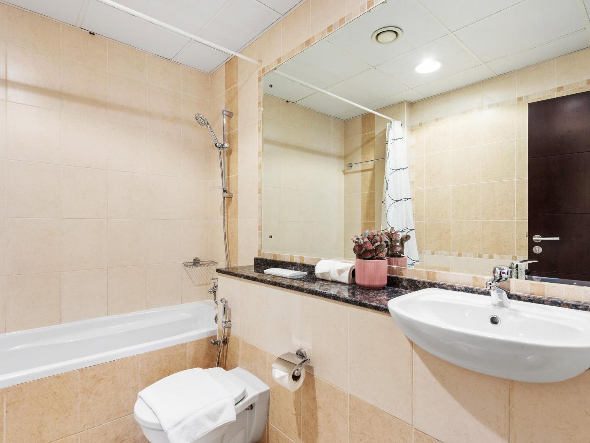Apartment Fresh & Stylish 2br In La Fontana *