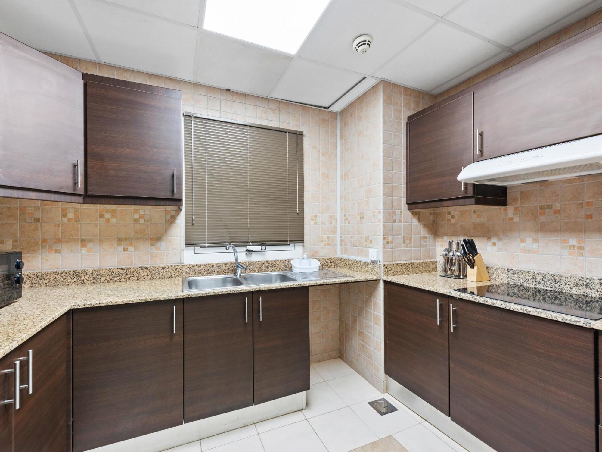 Fresh & Stylish 2br In La Fontana * Dubai